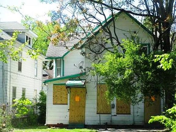 2nd image of 3215 36th Ave