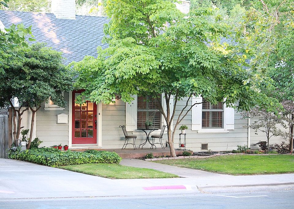 Front Yard view