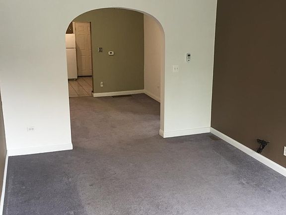 4th image of 1625 N Artesian Ave #1