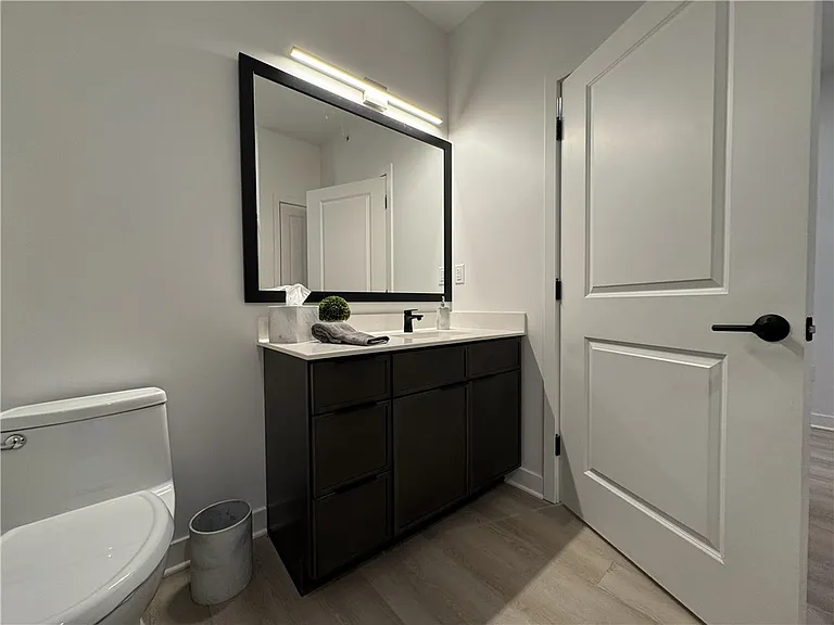 410 Erie Ridge Dr — Photo 11