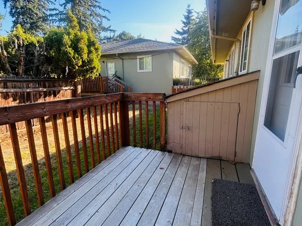 13113 SE Division St, Portland, OR