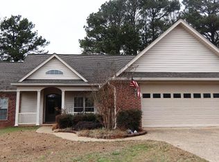 8455 Cottonwood Dr, Meridian, MS 39305