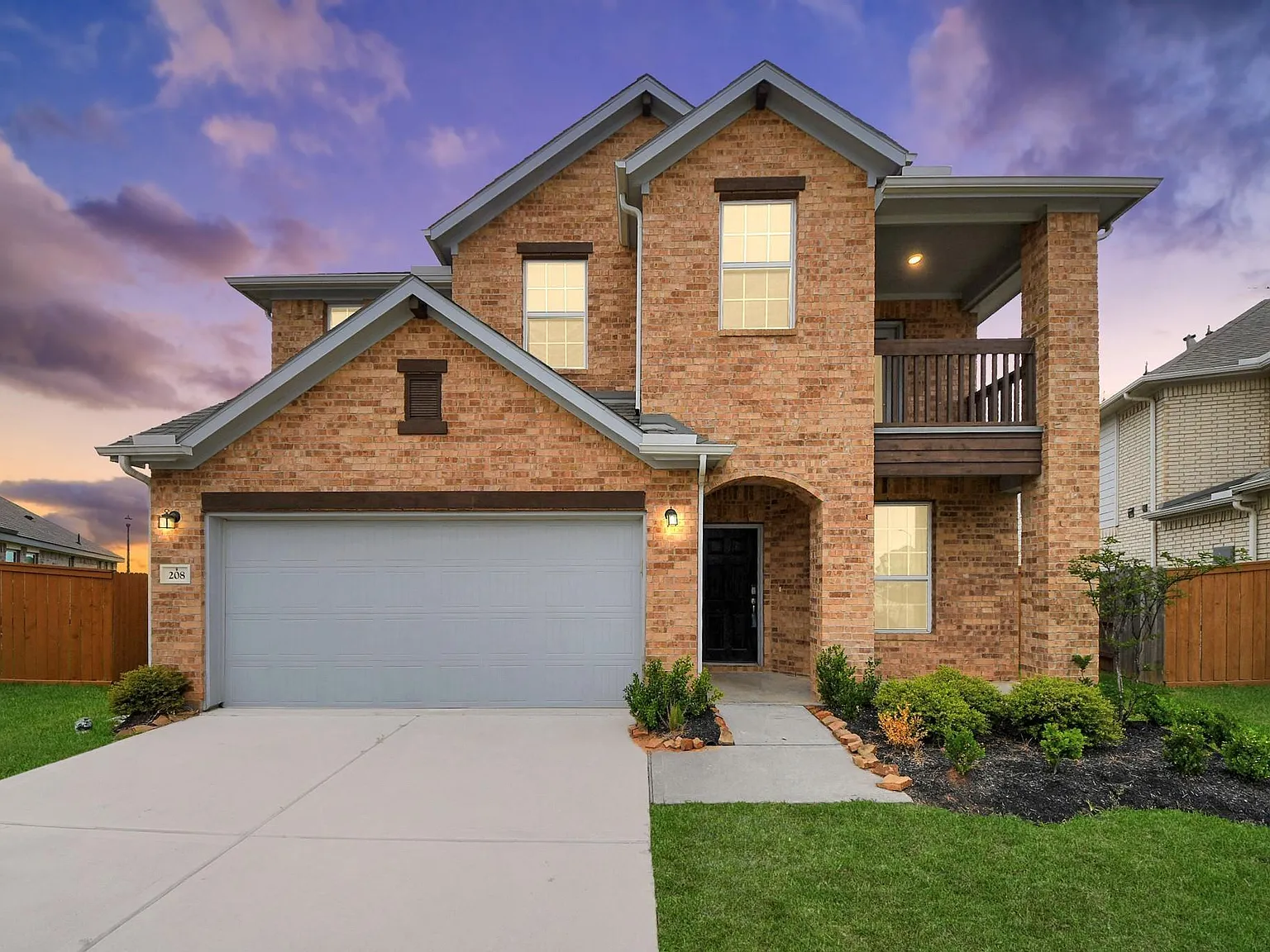 4 bed, 3.5 bath, 2843 sqft, $2,800 — Photo 1