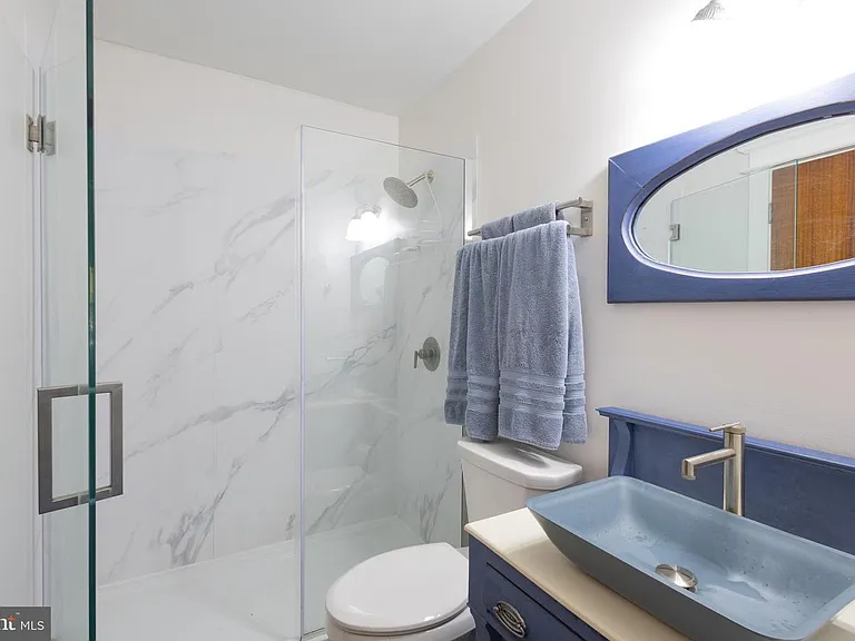 1303 Bay Ridge Ave — Photo 17