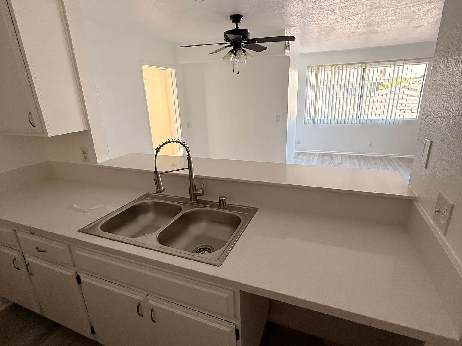 2 bed, $2,450 — Photo 2
