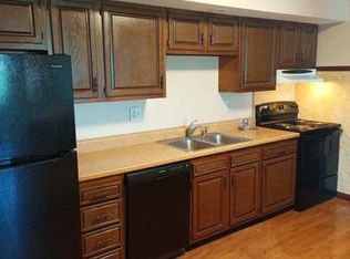 837 S 5th St #10, Springfield, IL 62703