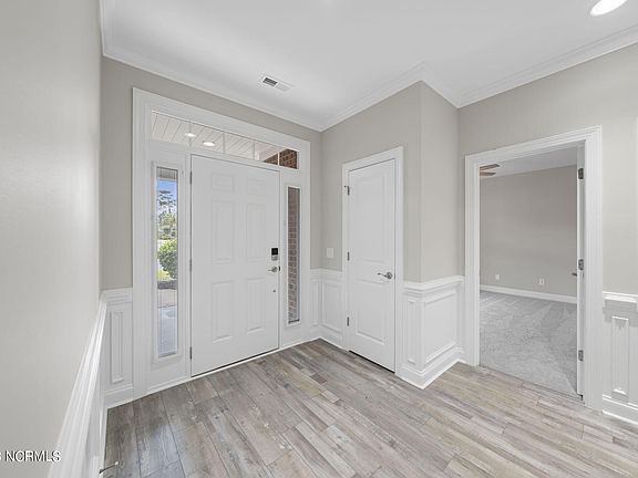 4th image of 1127 Serotina Drive SE