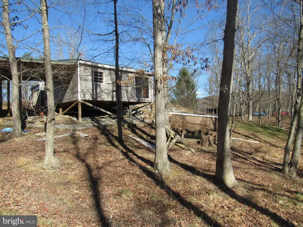 341 Buttercup Dr, Mathias, WV 26812
