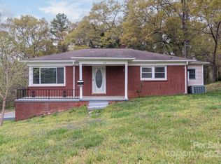 668 Riverside Dr, Lincolnton, NC 28092