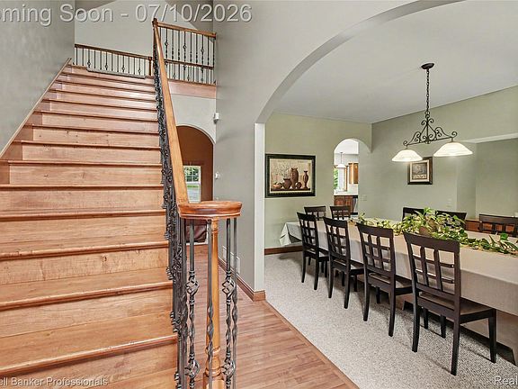 2nd image of 3822 Broadview Ln