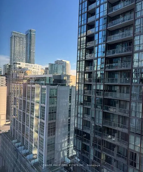 115 Blue Jays Way #1906 — Photo 18