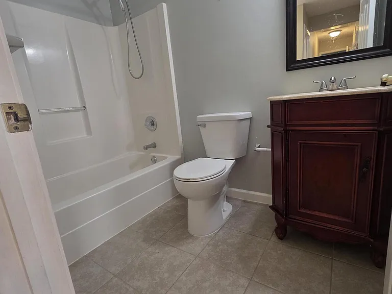 11700 Frank Ave — Photo 6