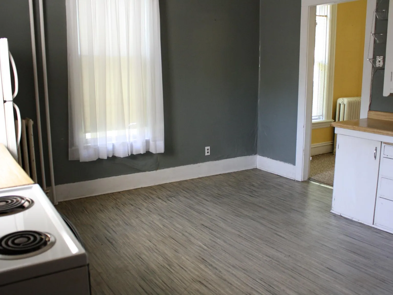 1 bed, 500 sqft, $700 — Photo 3