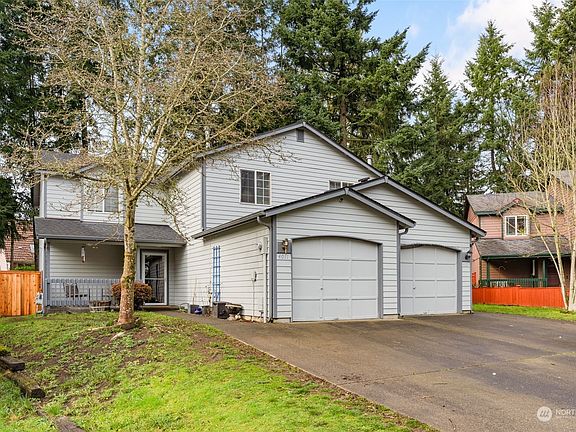 2nd image of 4009 Quail Drive SE