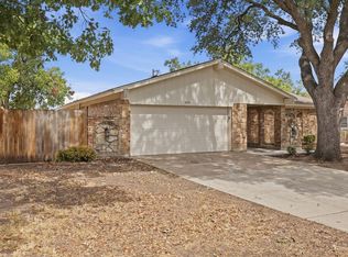 3212 Glenmont Dr, Fort Worth, TX 76133