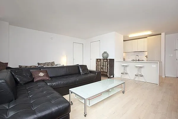 Sold by Platinum Properties | media 29