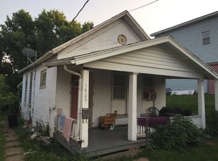 1605 E 12th St, Davenport, IA 52803