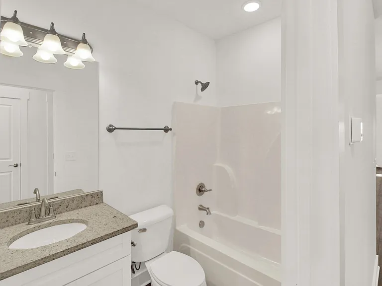 3018 Orangery Dr — Photo 10