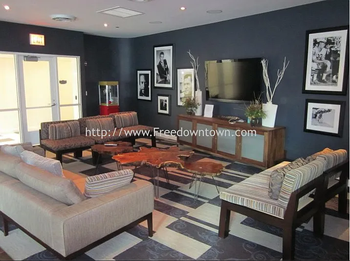 235 E Grand Ave #815 — Photo 13