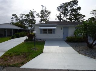 29 Pinewood Blvd, Lehigh Acres, FL 33936