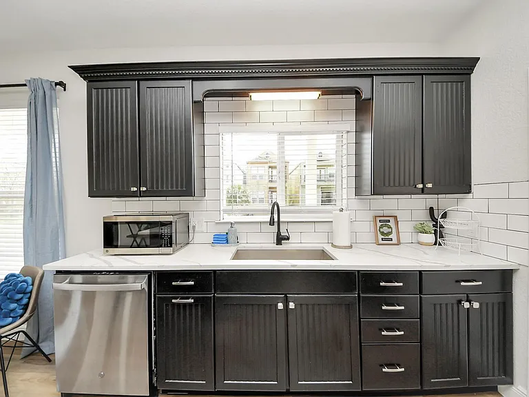 710 Kipp Ave — Photo 7