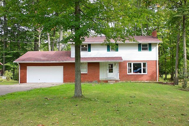 1st image of 3636 Mary Lou Ln N
