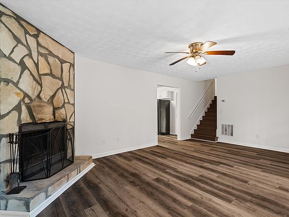 5th image of 304 Cypress Cir