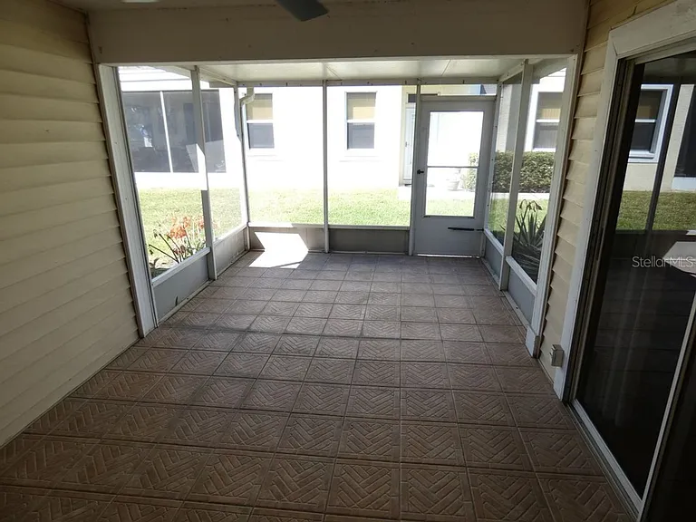 1050 Starkey Rd #405 — Photo 19