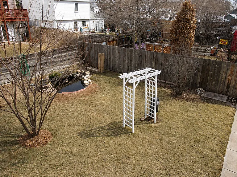 2710 Cherly St — Photo 9