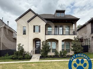 732 Patriot Ln, Irving, TX 75060