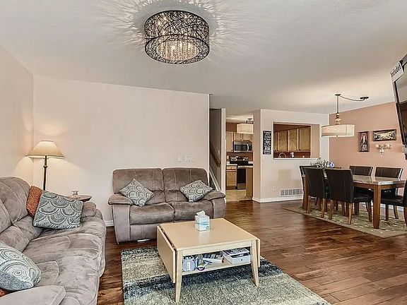 5th image of 9567 Deerhorn Ct APT 17