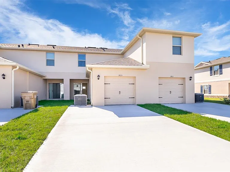 1815 Red Canyon Dr — Photo 25