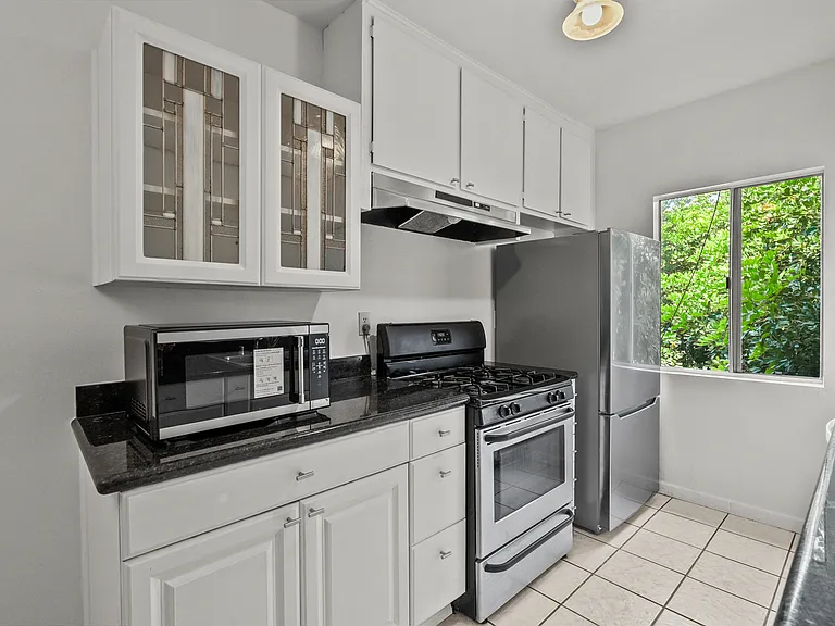 5055 Coldwater Canyon Ave #217 — Photo 4