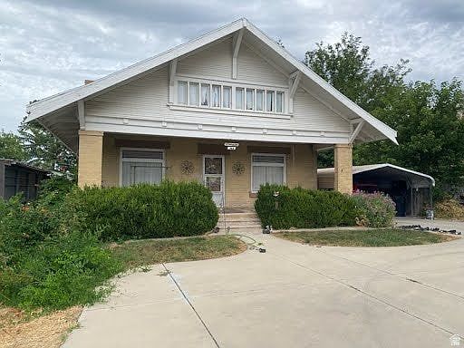 2nd image of 562 W Utah Ave