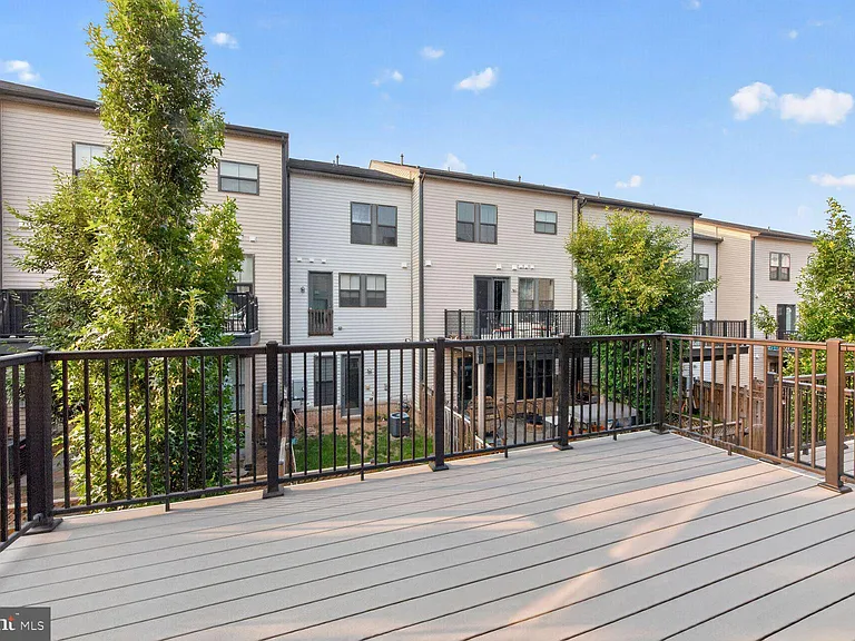 42302 Crawford Ter — Photo 29