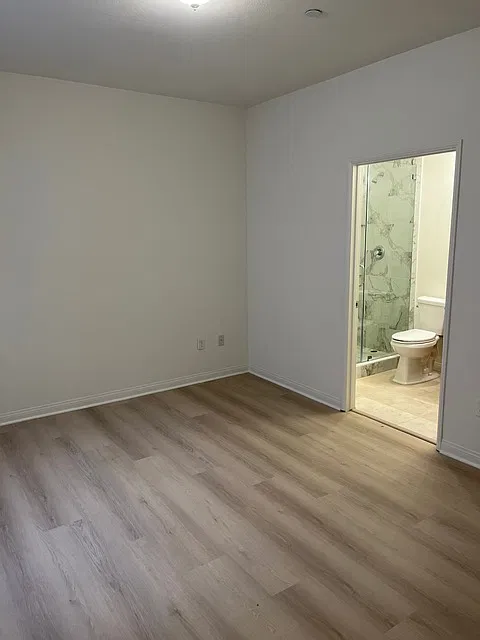 2 bed, 980 sqft, $3,750 — Photo 3