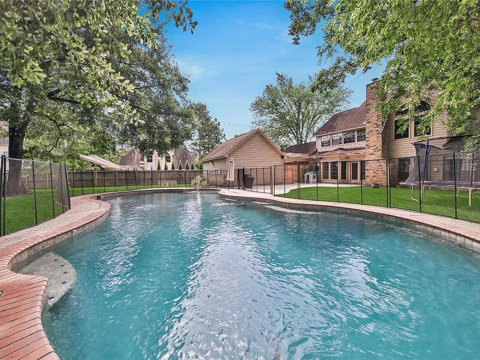 1st image of 5723 Gladehill Dr
