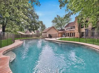 5723 Gladehill Dr, Kingwood, TX 77345
