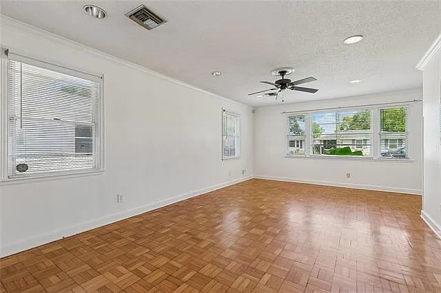 2 bed, 1.0 bath, 1280 sqft, $1,900 — Photo 4