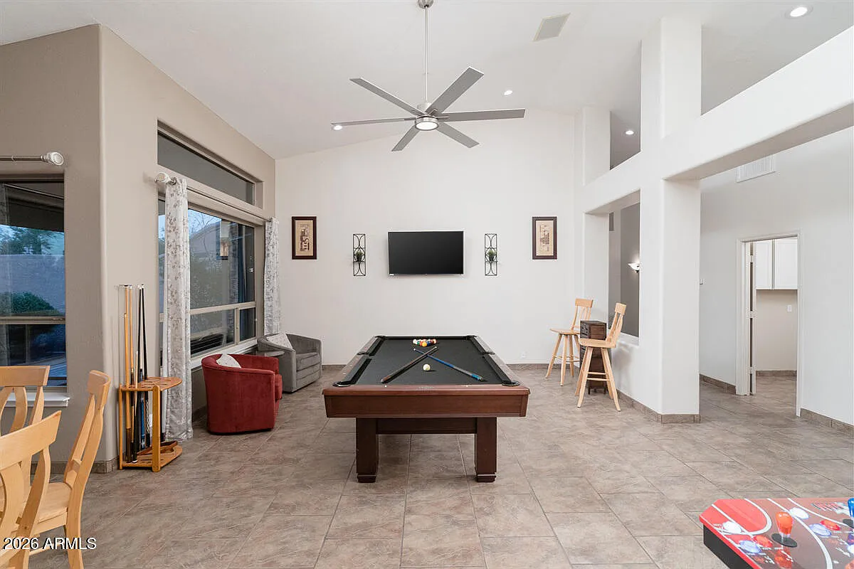4 bed, 2.0 bath, 2662 sqft, $5,500 — Photo 4