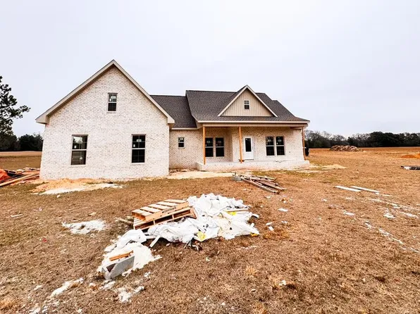 865 County Road 20, Headland, AL 36345