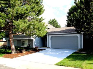 390 Fir Ln, Broomfield, CO 80020