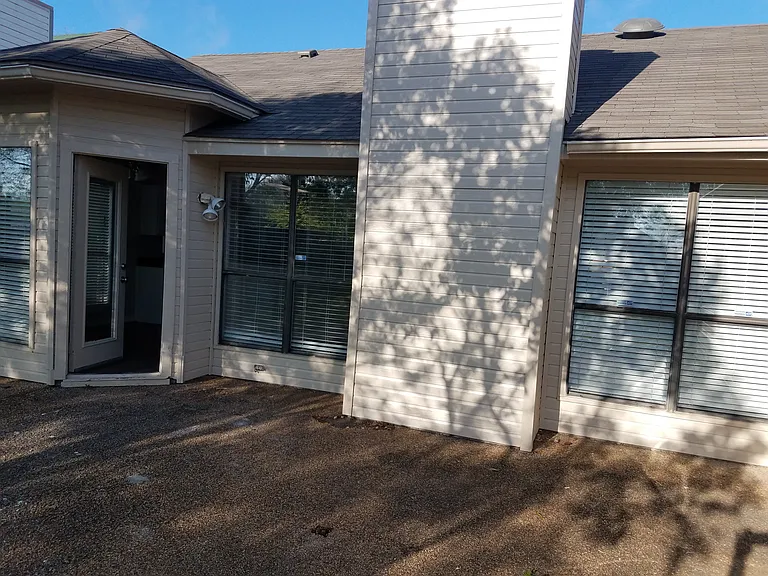 4735 Hollow Tree Dr — Photo 21