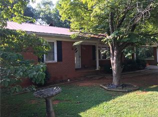 1207 White St, Lexington, NC 27295