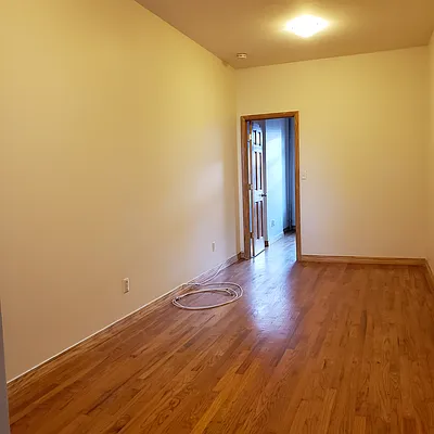 Rented by Brooklyn Real Inc | media 10