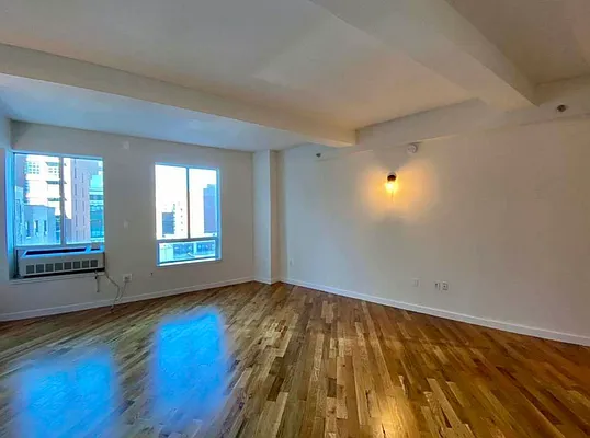 Rented by City Connections Realty | media 3