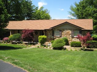 1213 Clubhouse Rd, Marion, IL 62959