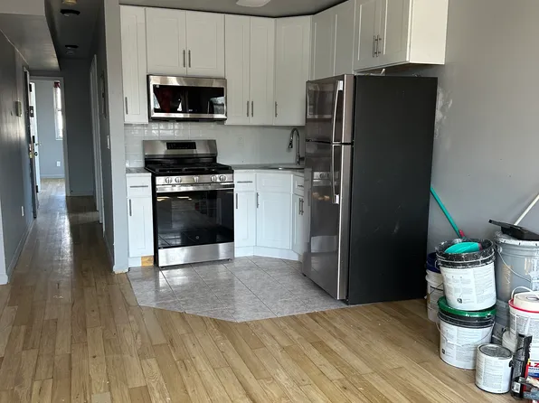 807 Barbey Street image 18 of 27