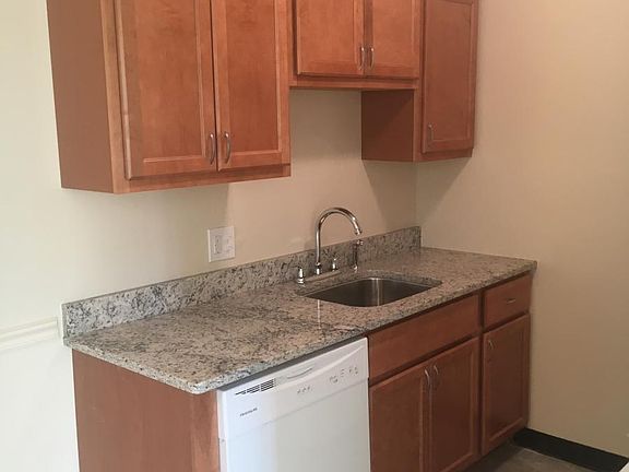 2nd image of 302 Oak St APT 17