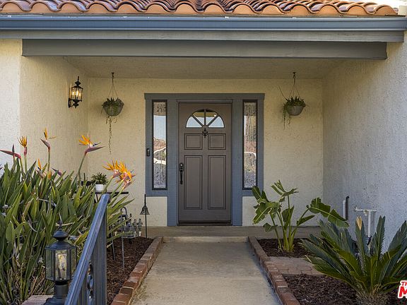 2nd image of 3259 Valarie Ave